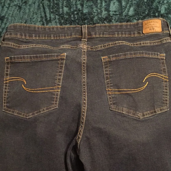 Levi’s Mid rise boyfriend jeans - Picture 12 of 12